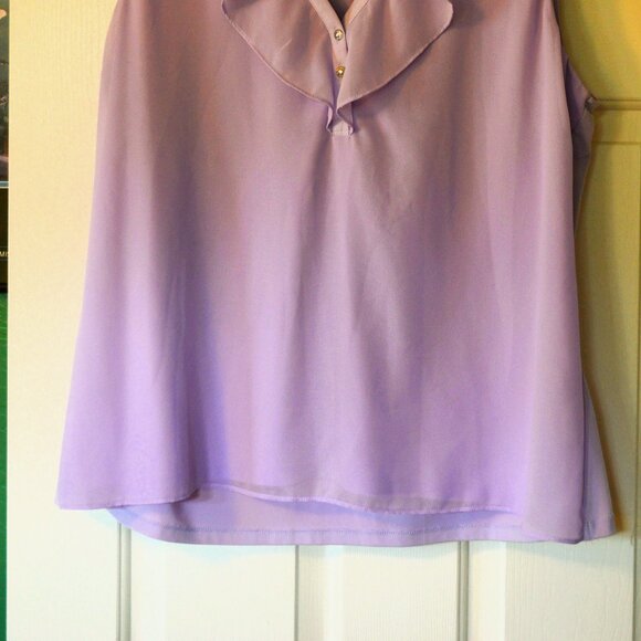 Calvin Klein Lavender top - Picture 2 of 11